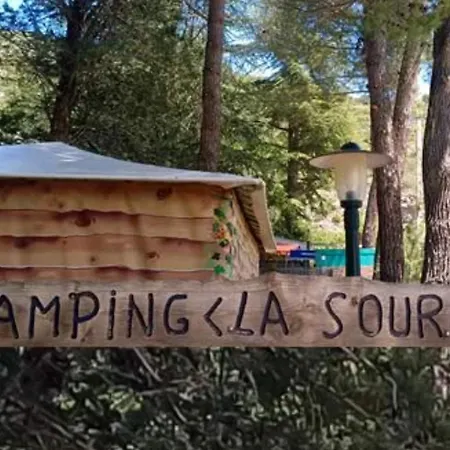 Camping Mobil Cosy Avec Clim - 2 Pers. - Api-1-52-2746 *